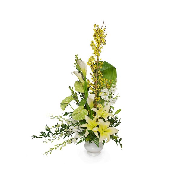 Sunny bouquet of lilies