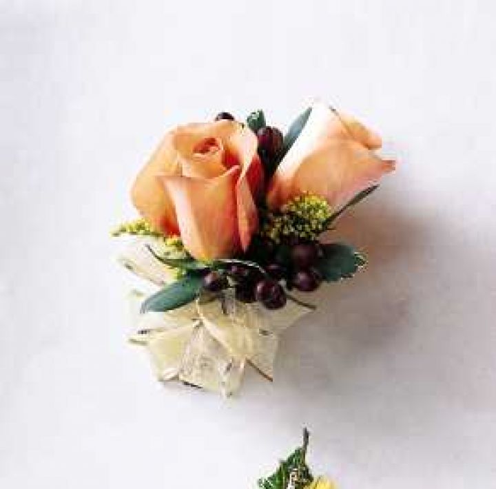 Le bouquet de corsage Soie de pêche