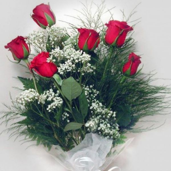 Bouquet of six roses